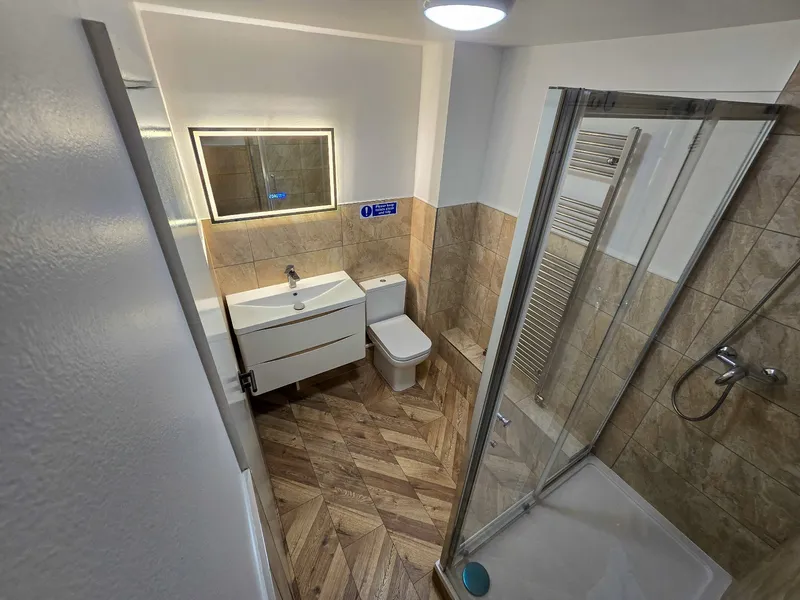 6 Bedroom Student House- 15 Denison Court NG7 3PH - Thumbnail 12